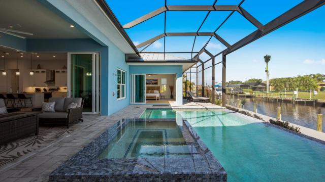 BRAND NEW! Direct Sailboat Access, Breathtaking Saltwater Pool - Villa Blue Lagoon - Roelens