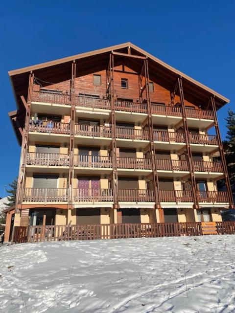 Appartement skis aux pieds à La Joue du Loup