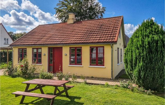 Lovely Home In Aabenraa With Kitchen