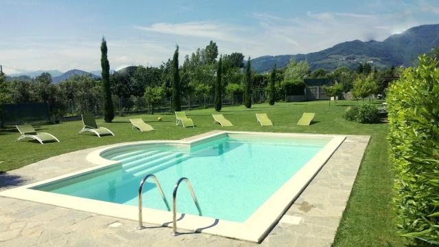 Villa In Lucca placed in a residential area, all services nearby