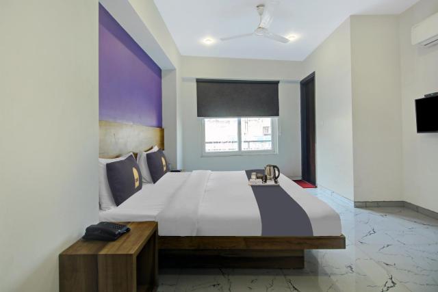 Super Townhouse Geetanjali Inn