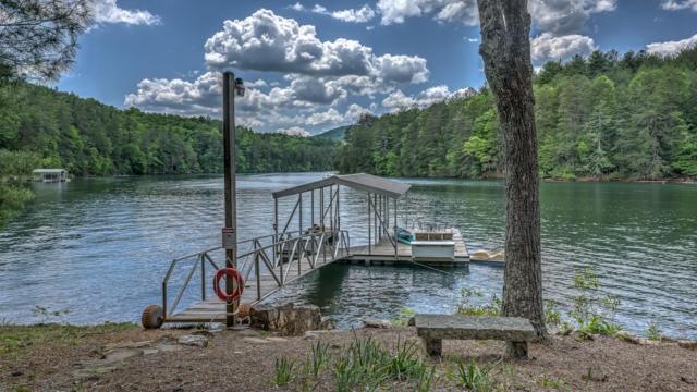 Lakeshore Lodge