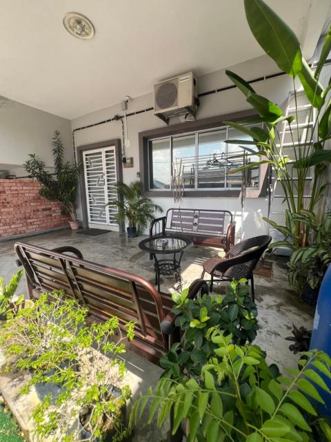 RUMAH MURNI by IMPIAN HOMESTAY KLIA-SALAK TINGGI-NILAI