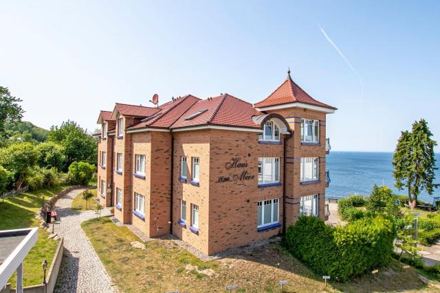 Ferienwohnung mit traumhaftem Meerblick - Haus am Meer FeWo 03