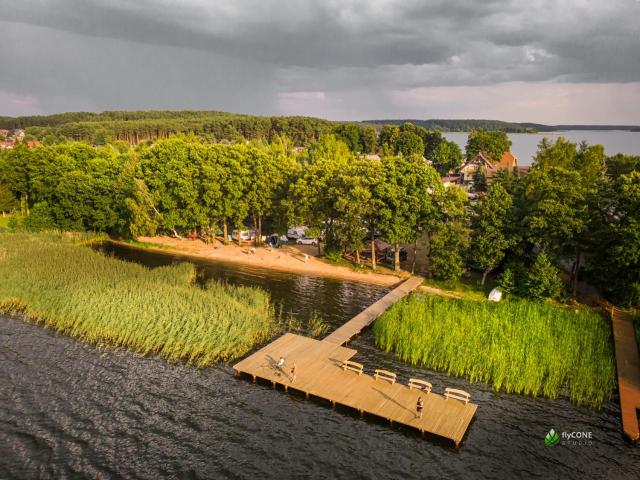 RiW Małe Swory - Domek pływający Houseboat i domki drewniane