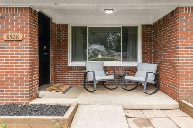 Warm & Comfy 2BR, Huge Backyard, Great Location!