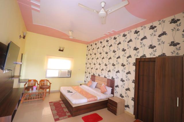 Hotel Mukund Priya- Near Krishna Janam Bhoomi