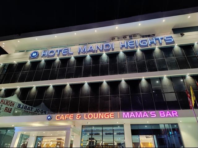 Hotel Mandi Heights - Bar, Fine Dining & Banquet Hall