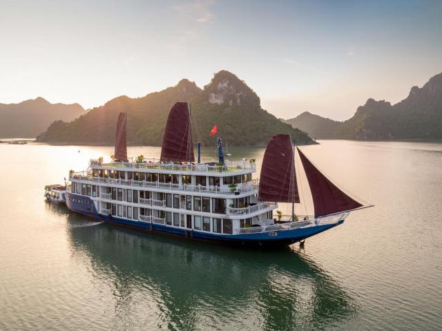 Verdure Lotus Luxury Cruise