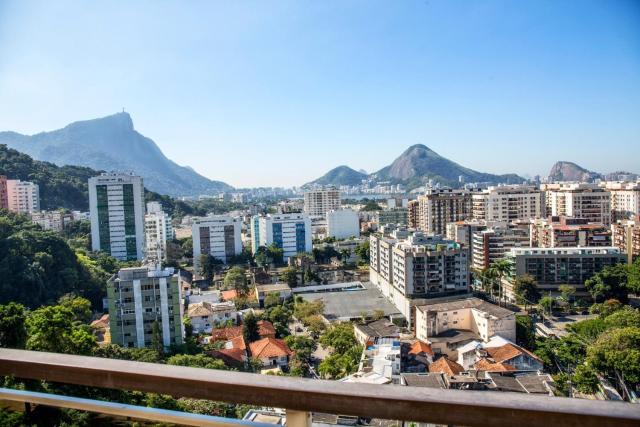 Cobertura duplex com vista panoramica na Gavea