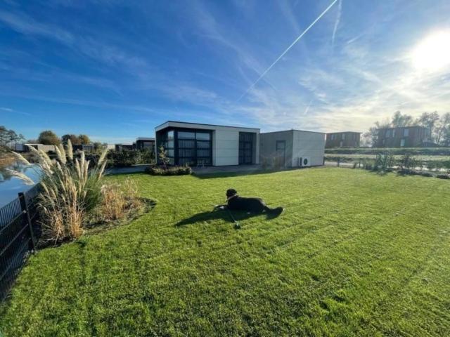 Marina Strandbad Chalet Aan het Strand mit Zaun Haus Nr 133