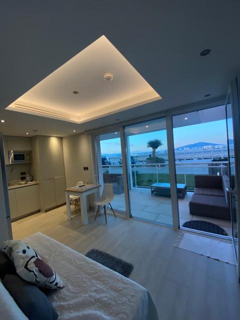 Amazing ocean village Studio With Outstanding View