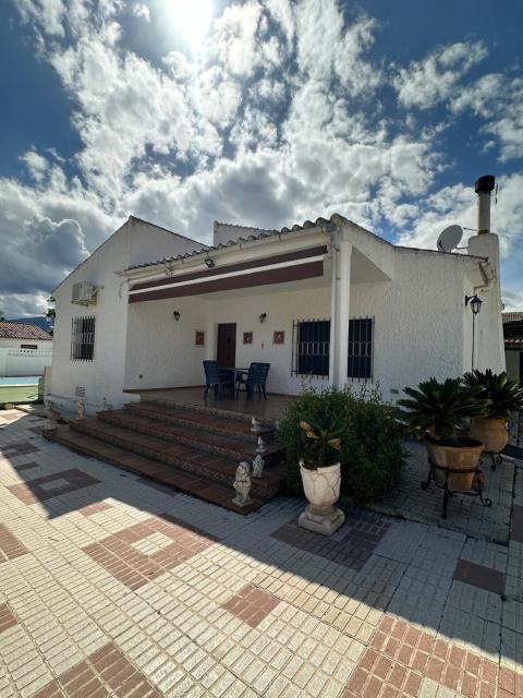 Chalet independiente en zona residencial rural