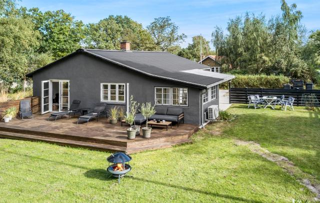 Stunning Home In Gørlev With Wifi