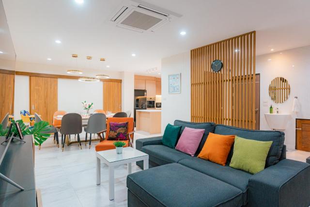 MODERN - 6Beds, CITY CENTER, Phrom Phong BTS, Em District, Terminal 21