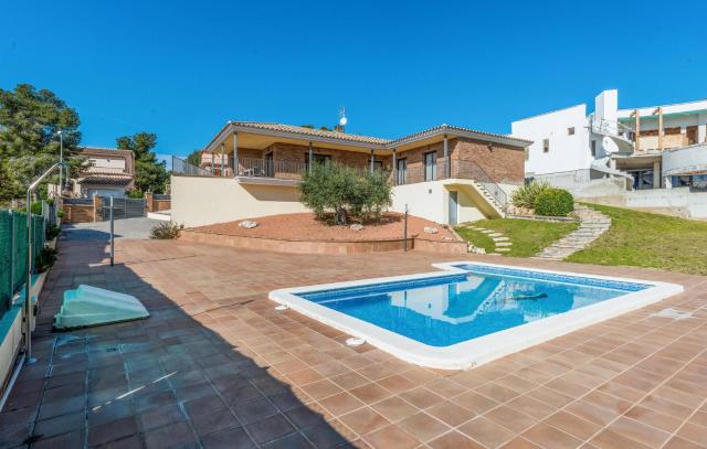 Stunning Home In Roda De Bara With Wi-Fi