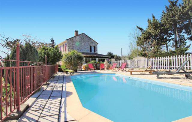 4 Bedroom Awesome Home In Saint-Andiol