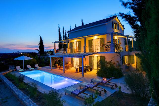 Villa Asterias Ideales Resort