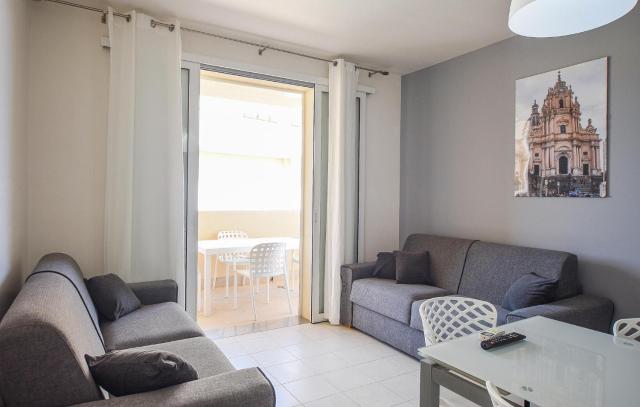 Cozy Apartment In Marina Di Ragusa