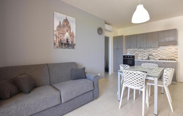 Gorgeous Apartment In Marina Di Ragusa With Wifi