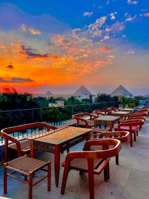 Almas Pyramids Hotel