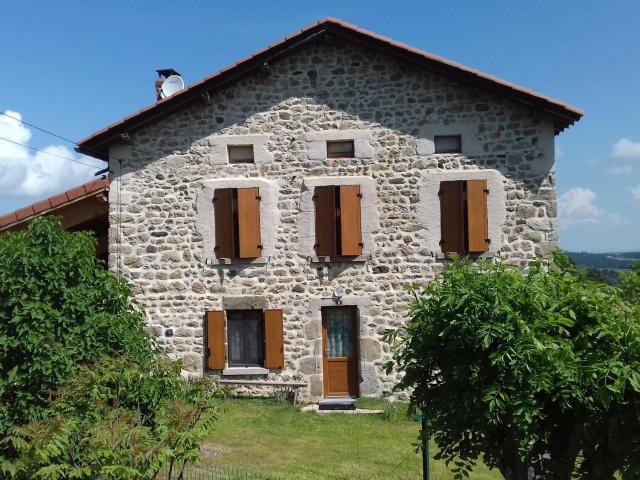 Maison en pierres avec cheminée et jardin - Proche St-Paulien - FR-1-582-305