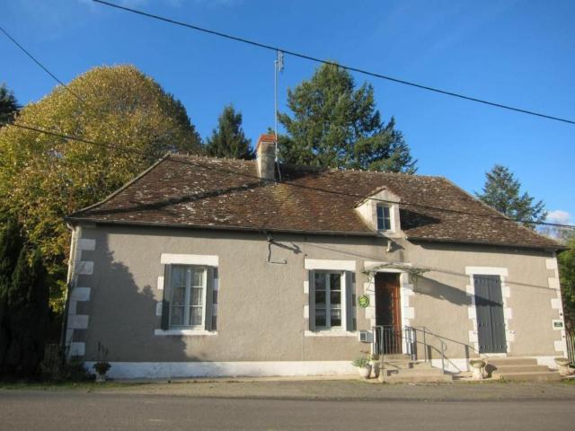 Maison rénovée en Berry, parc arboré et équipements complets, à proximité de la rivière et sites touristiques - FR-1-591-106