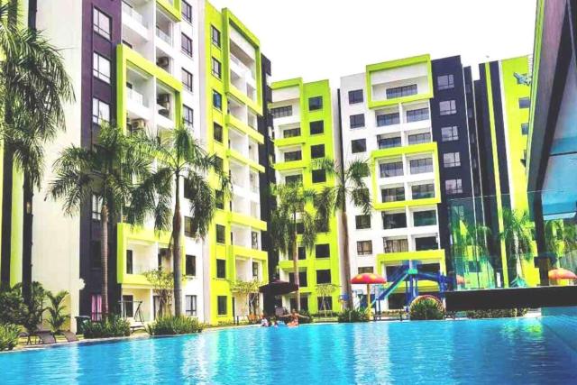 Manhattan Condo Ipoh with Water Park and Pool View