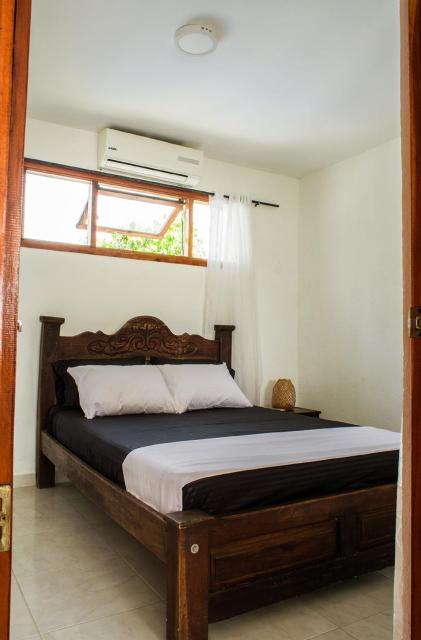 Room in Guest room - Hb2 Room In La Boquilla Cartaena With Air Conditioning And Jacuzzi