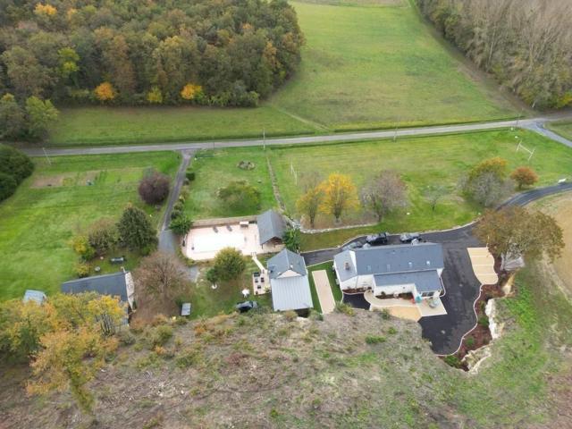 Gîte familial avec piscine chauffée, terrain de sport et proximité ZooParc de Beauval et Valençay - FR-1-591-567