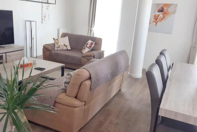 Modern Apartment in Cureghem Anderlecht 134 m² + Terrace