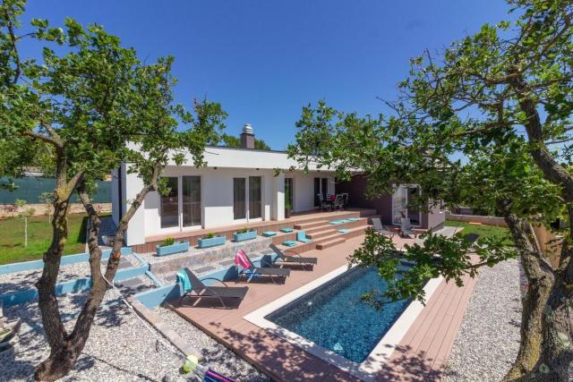 Ferienhaus mit Privatpool für 8 Personen ca 130 qm in Vintijan, Istrien Istrische Riviera