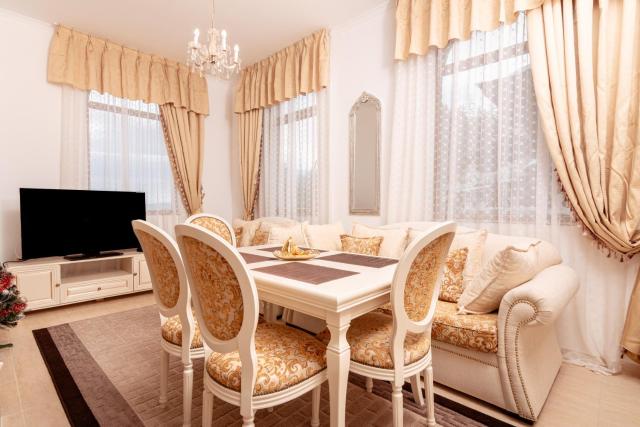 The Golden Nest - luxury apartment