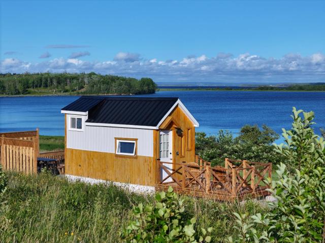 Waterfront Tiny House near Pomquet Beach- Winterized