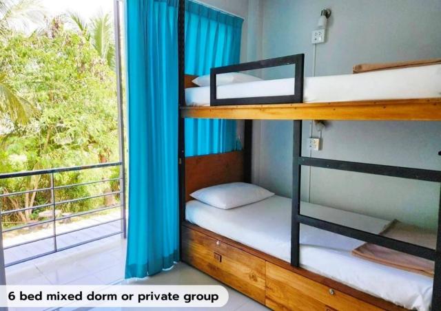 Theppahrak Hostel Khaolak