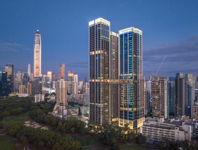 Holiday Inn Express Shenzhen Futian Center, an IHG Hotel