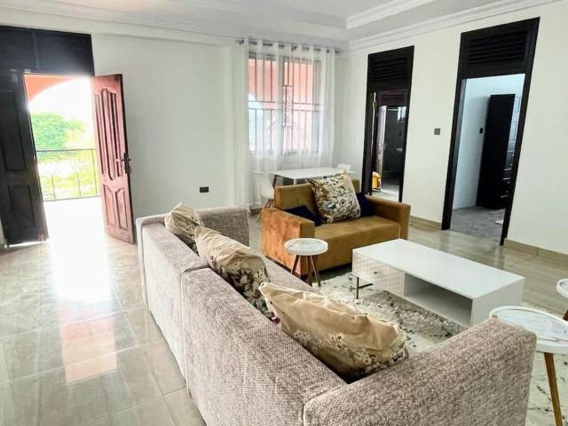 Bright & Beautiful 2-Bed Apartment, Central Kumasi