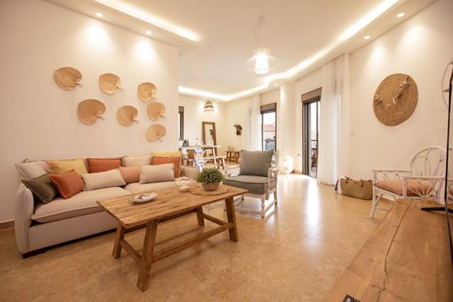 Delmare 3BR Apartment in Batroun