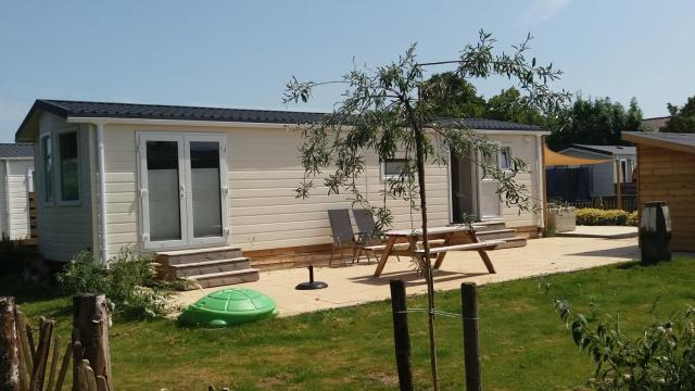 Chalet 5a op Recreatiepark De Wielen