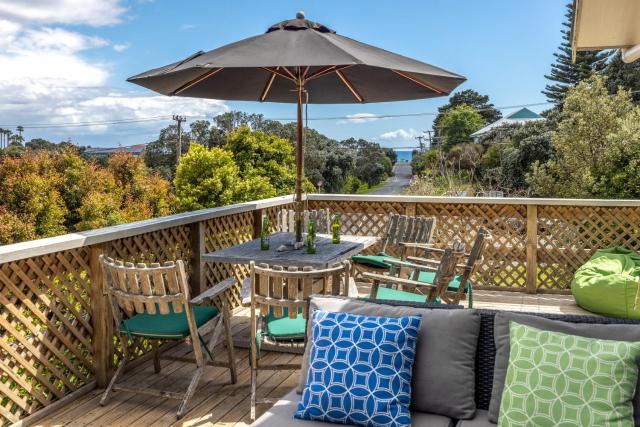 Onetangi Bliss - Waiheke Island Holiday Home