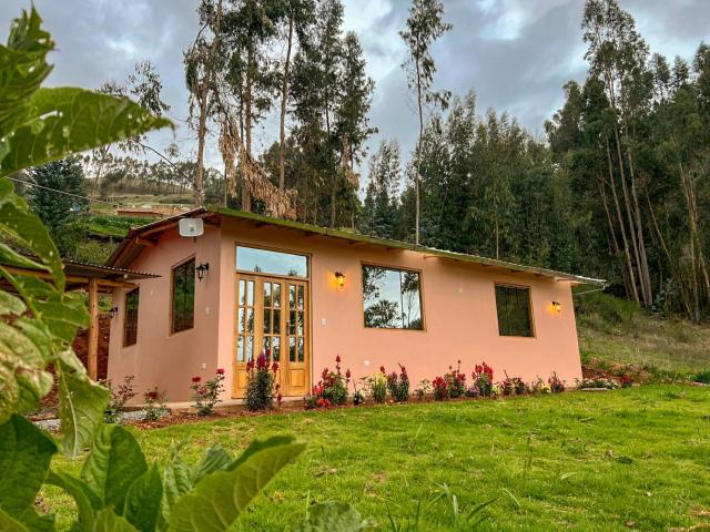 Linda Casa de campo frente a Laguna de Pacucha