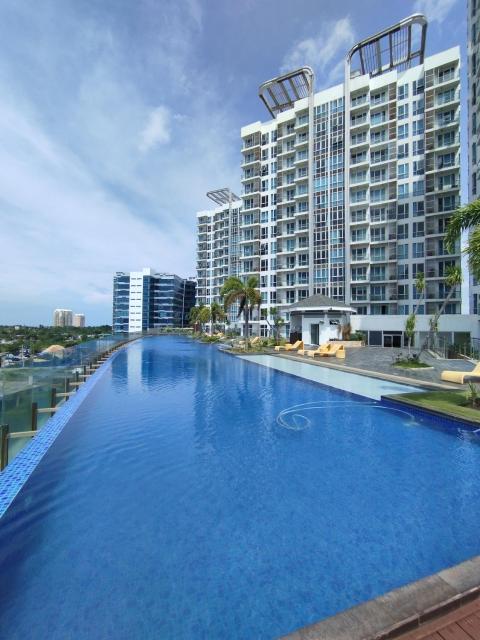 Mactan Newtown Seaview Condo by FJCIVO