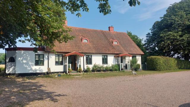 Lantligt och lugnt boende nära natur och stad