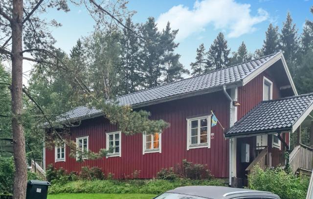 Awesome Home In Skepplanda