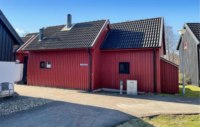 Amazing Home In Ängelholm With Kitchen