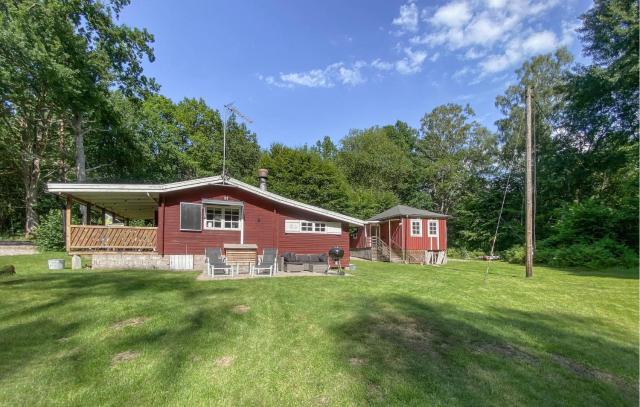 2 Bedroom Awesome Home In Ljungby