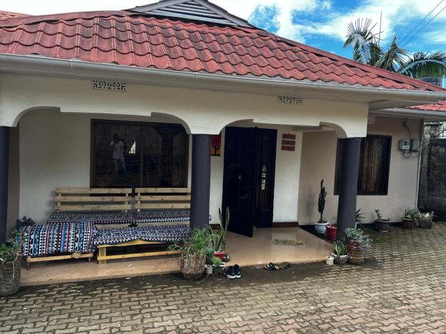 A cozy home stay in Arusha Catus House