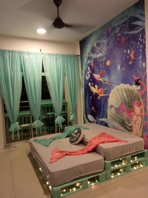 Blue Romance Mermaid Cameron Stay 9 pax Next to Night Market