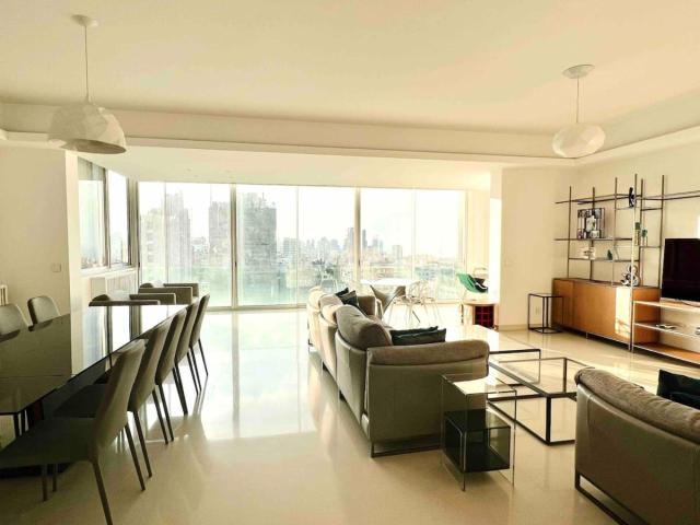 Gorgeous 3Br Achrafieh Apt