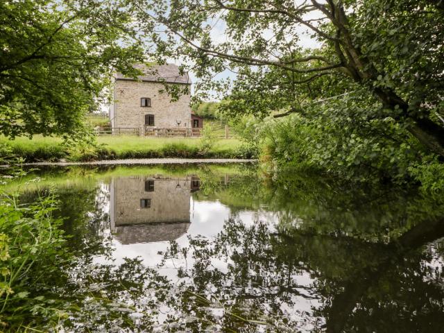 Halls Mill